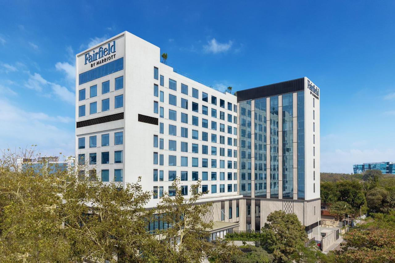 Отель Fairfield By Marriott Mumbai International Airport Экстерьер фото